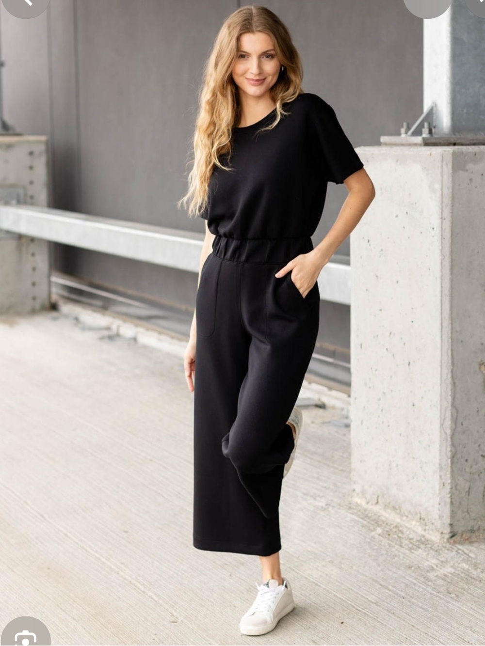 SPANX Black Crop Wide-Leg Jumpsuit with Pockets NWT Size M